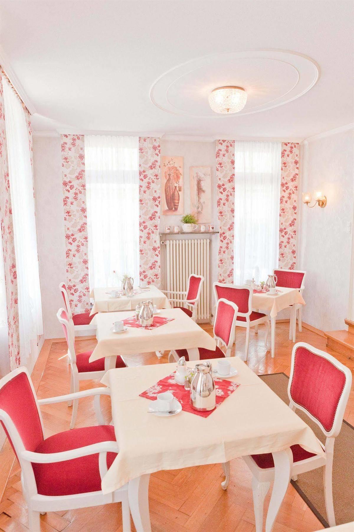 Hotel Bischoff Baden-Baden Buitenkant foto